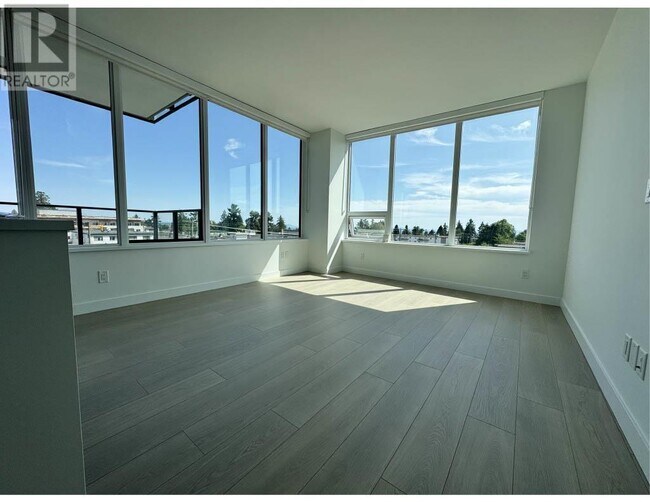 Photo du bâtiment - 6537-6537 Telford Ave