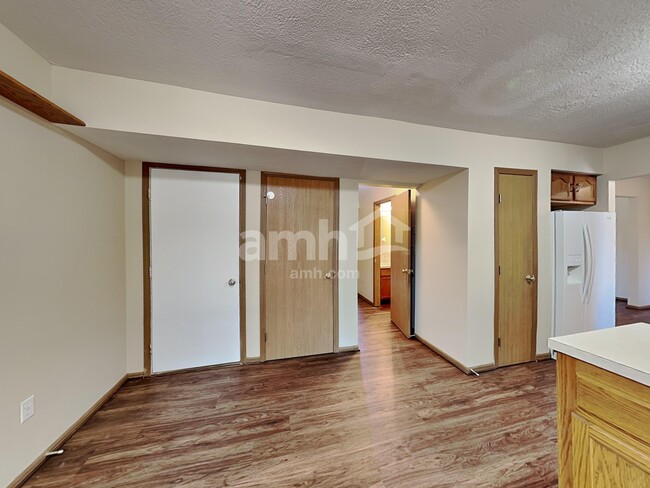 Building Photo - 3452 Oak Bend Blvd