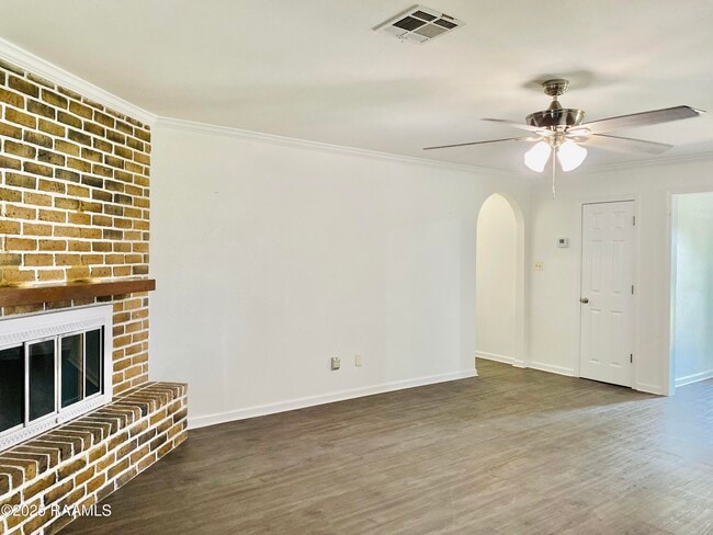 Building Photo - 107 St Nicholas Dr