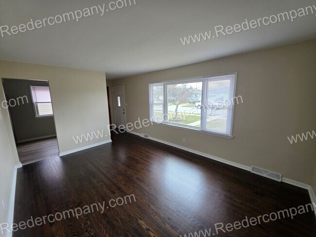 Foto del edificio - Updated 3 bedroom 1 bathroom House