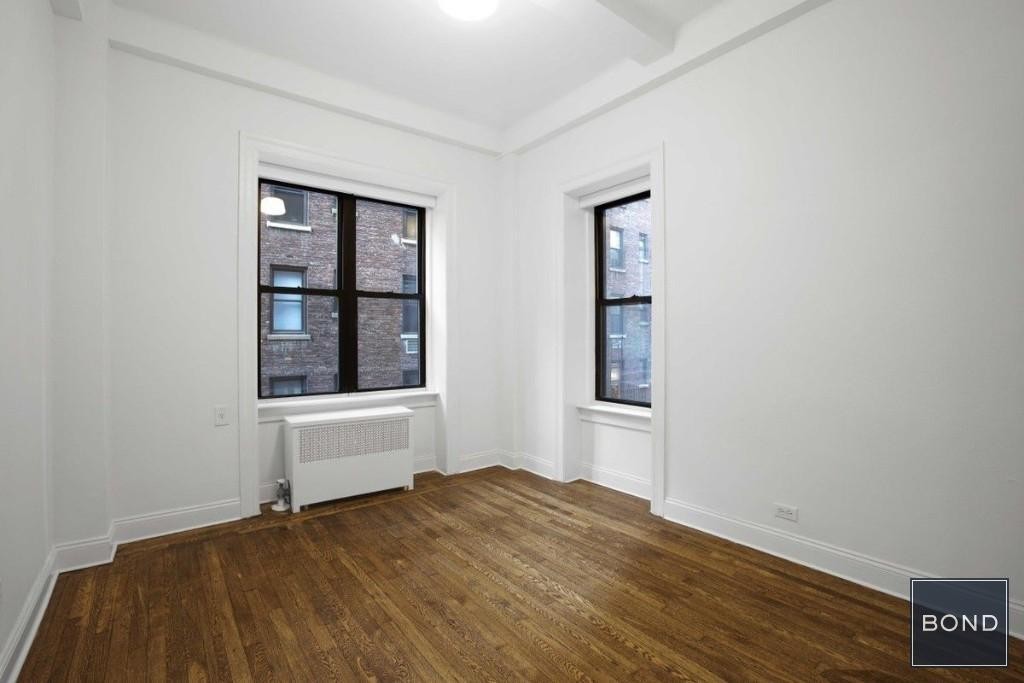 Foto principal - 19 W 69th St