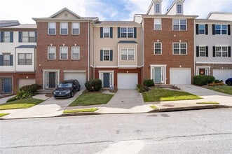 Building Photo - 532 Lantern Wood Dr