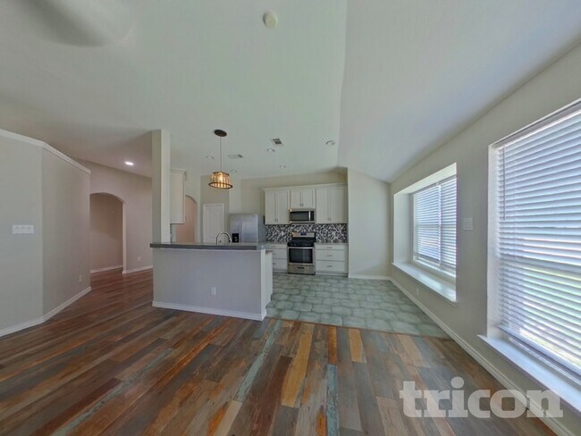 Foto del edificio - 157 Spring Hollow Dr