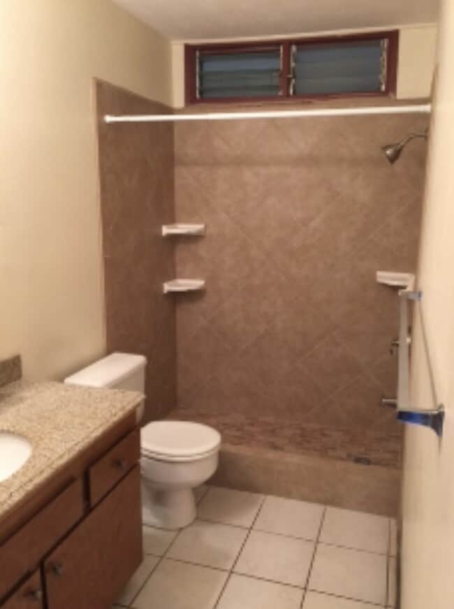 Building Photo - 3 bed 2 bath Kekaha duplex.