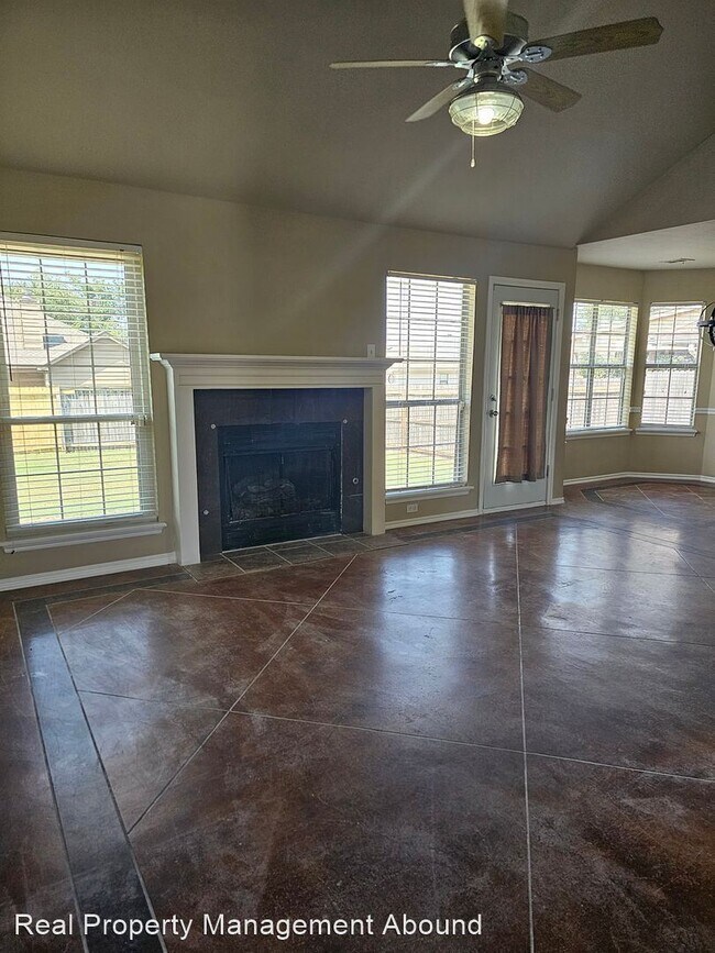 Building Photo - 3 br, 2 bath House - 5318 S Redbud Dr W