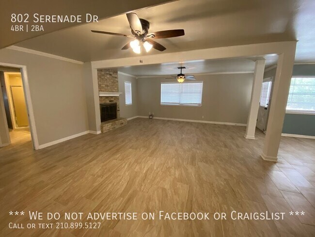 Building Photo - 802 Serenade Dr