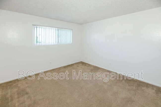 Building Photo - 1746 Kidder Ave