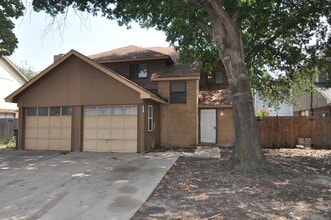 Building Photo - 2612 San Sabastian Cir