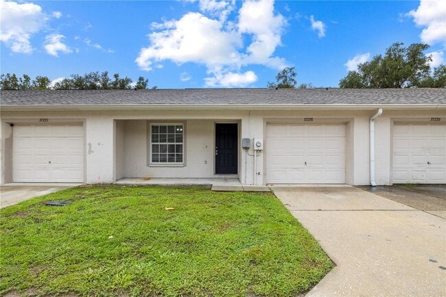 Building Photo - 37228 Grassy Hill Ln