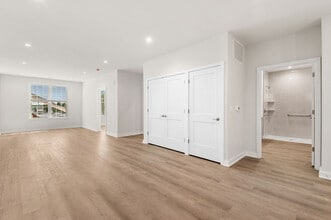 Building Photo - Milliner Lofts
