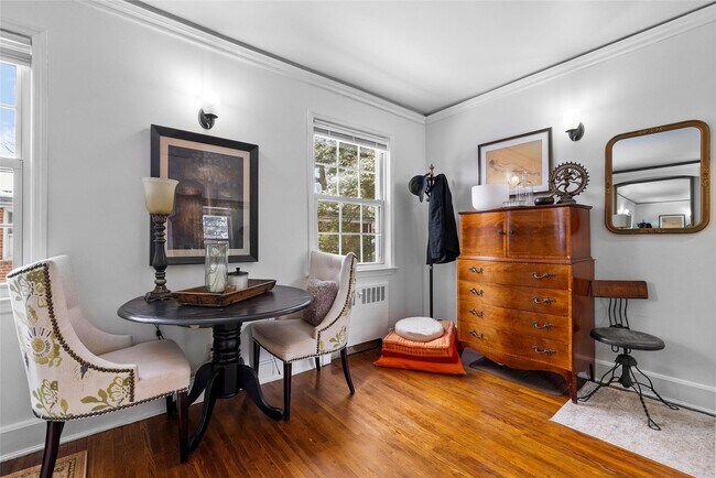 Foto del edificio - 182 Pinewood Rd