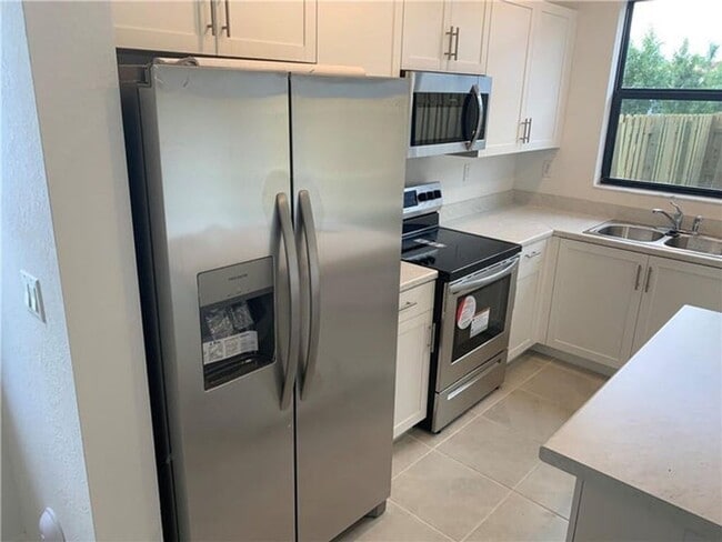 Foto del edificio - 28730 SW 132nd Ct