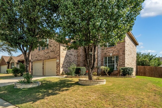 Building Photo - 513 Renee Dr