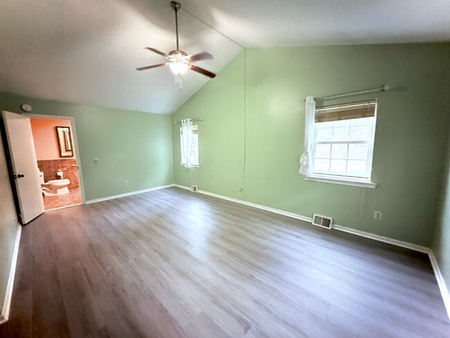 Foto del edificio - 365 Saybrook Ln