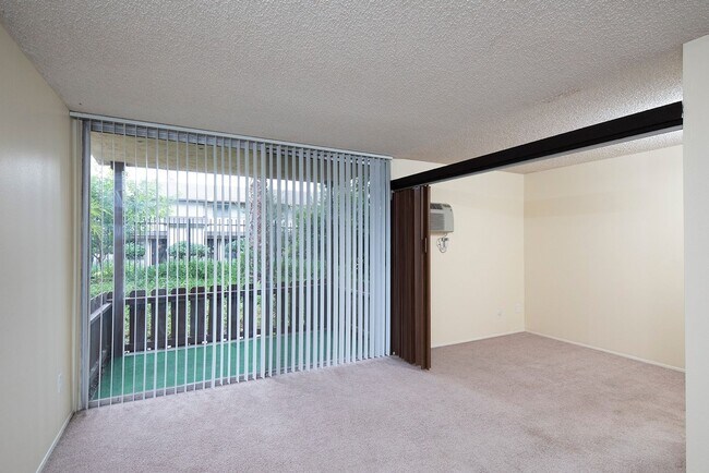Foto del edificio - Charming Studio in La Mesa with Parking an...