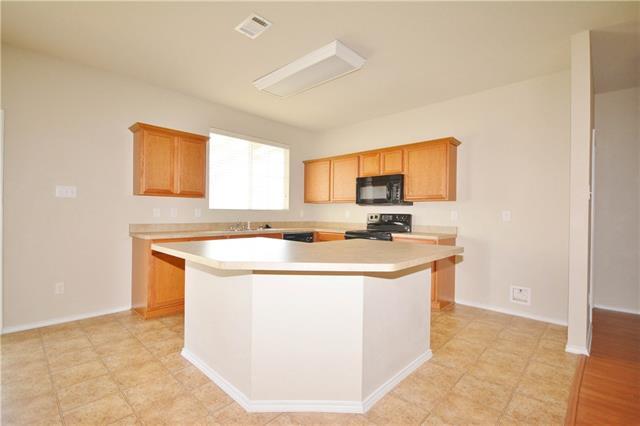 Building Photo - 212 Stable Dr