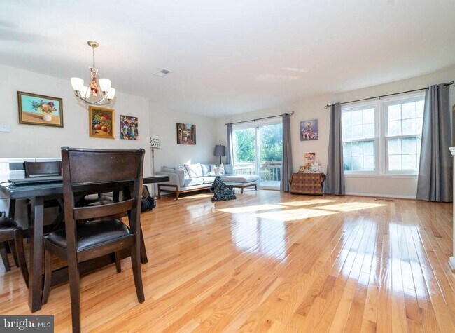 Building Photo - 13878 Coleman Ct