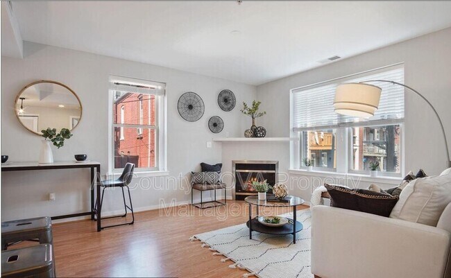 Building Photo - 2535 13th St NW