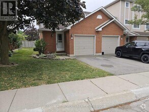 Building Photo - 386-386 Highland Rd W