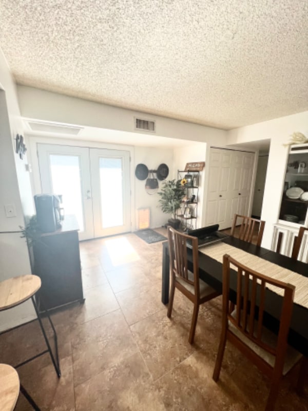 Building Photo - 5841 W Winchcomb Dr