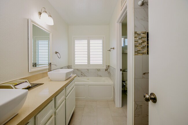 Foto del edificio - 4650 Merrick Ct
