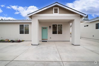 Building Photo - 2727 Rio Linda Blvd
