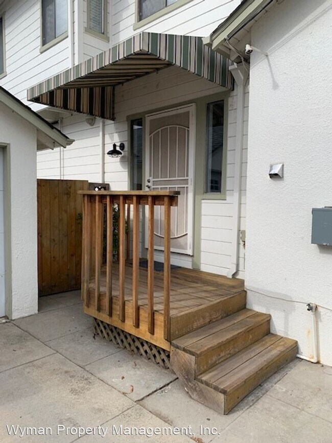 Building Photo - 1 br, 2 bath House - 2391 Yajome Street