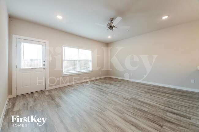 Foto del edificio - 321 Aveen Path