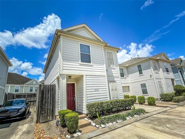 Building Photo - 2622 Woodridge Cove Dr