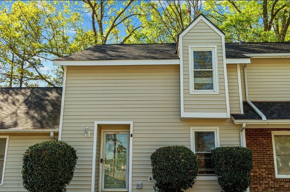 Foto principal - 2501 St Christopher Cir SW