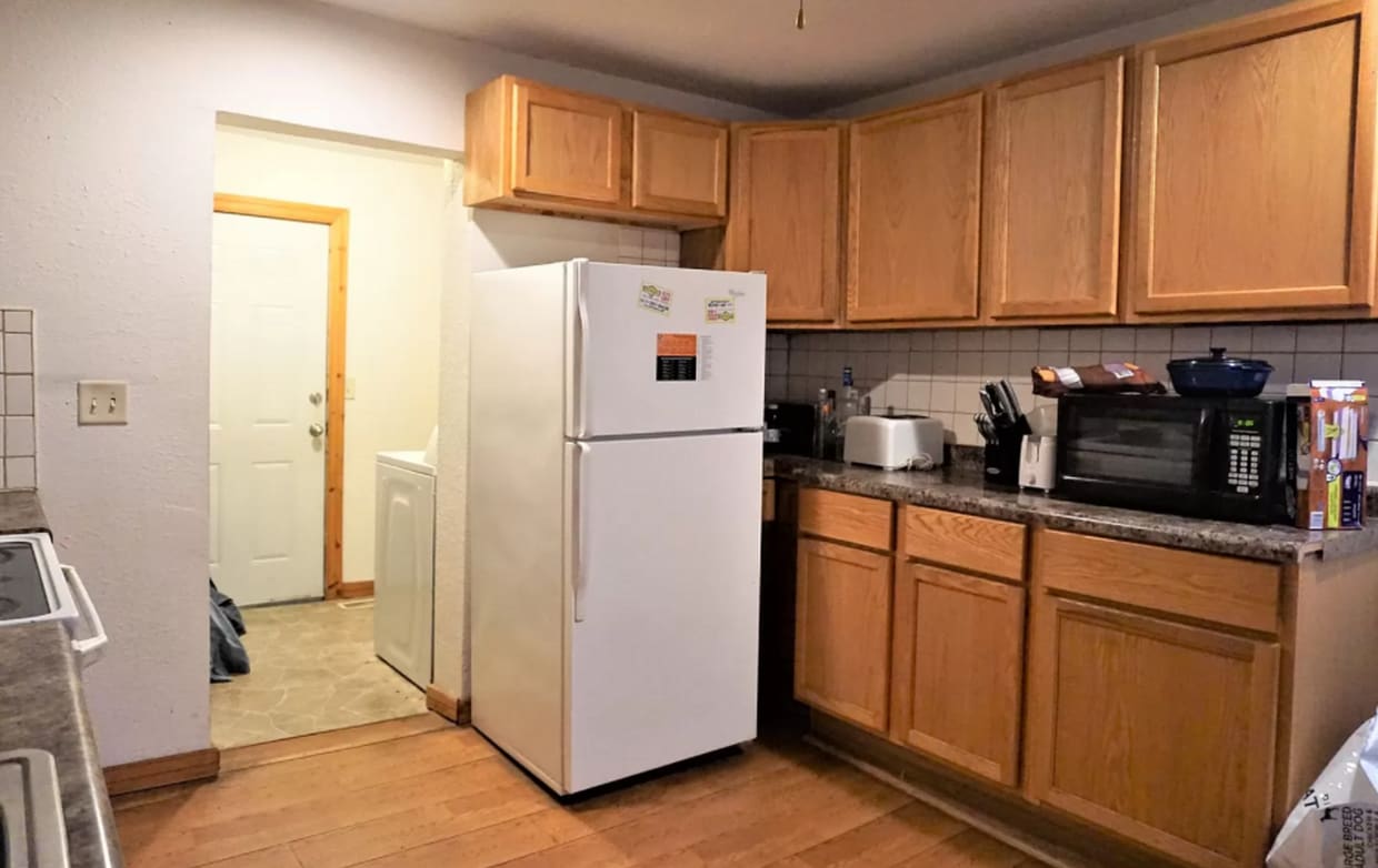 Building Photo - 4-bed, 2-bath home in Urbana available for August!  Currently being remodeled!