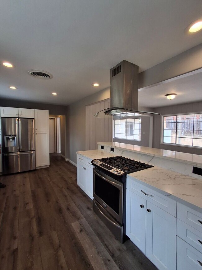 Foto del edificio - Great Home on a Large Lot! MUST SEE!!!