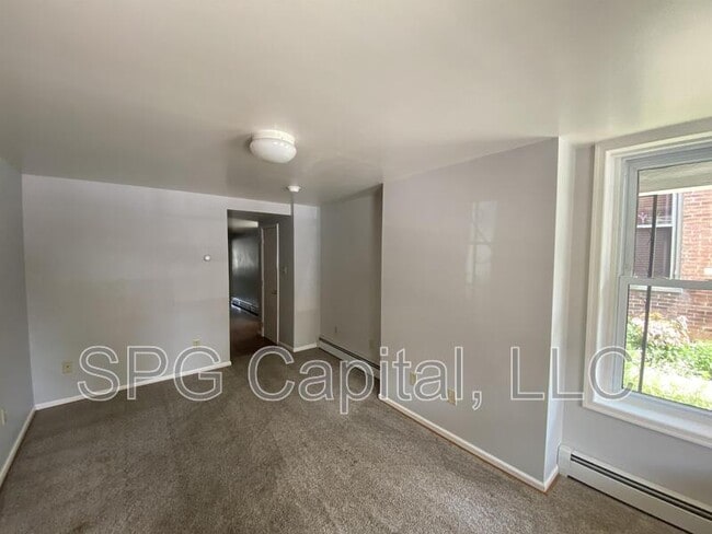 Foto del edificio - 239 E King St