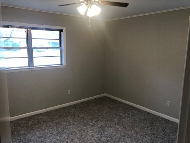 Foto del edificio - Large Broadmoor Home