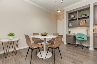 Building Photo - 3400 Louetta Rd Building Photo - 3400 Louetta Rd