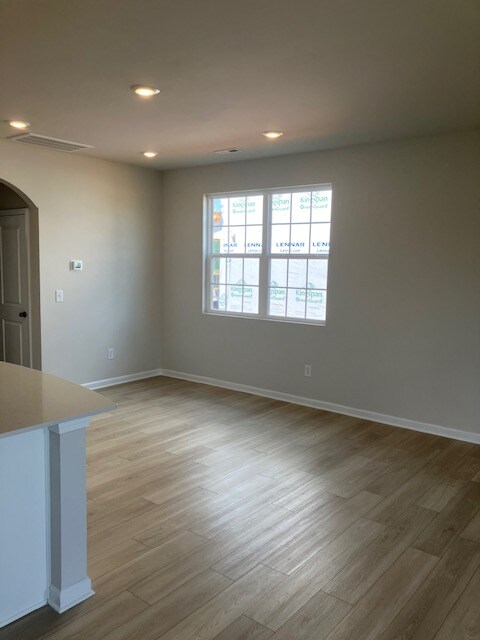 Foto del edificio - 1820 Bluejay Ln