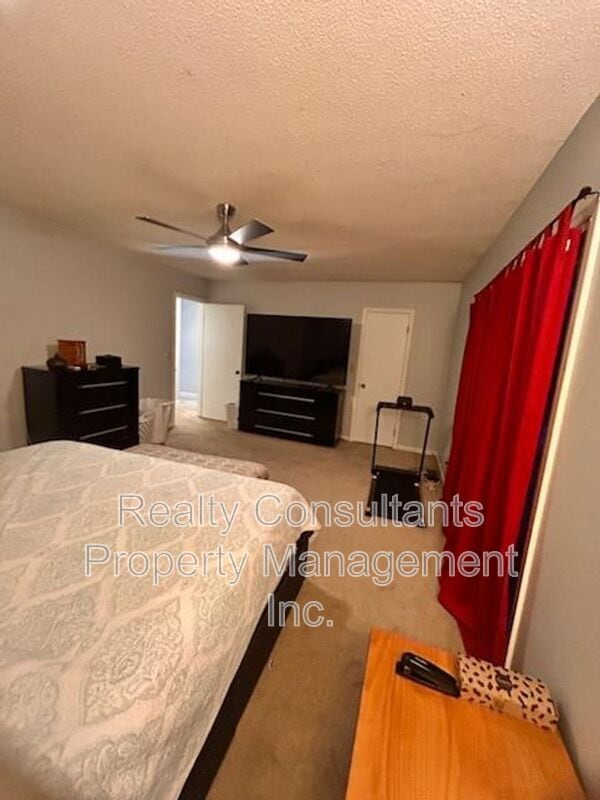 Building Photo - 2705 N Centennial St