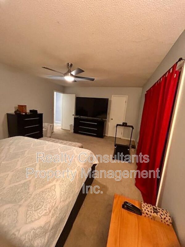 Foto del edificio - 2705 N Centennial St