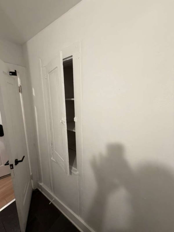 Foto del edificio - 1384 W 83rd St