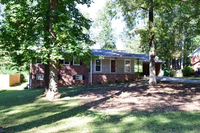 Building Photo - 4078 Menlo Dr