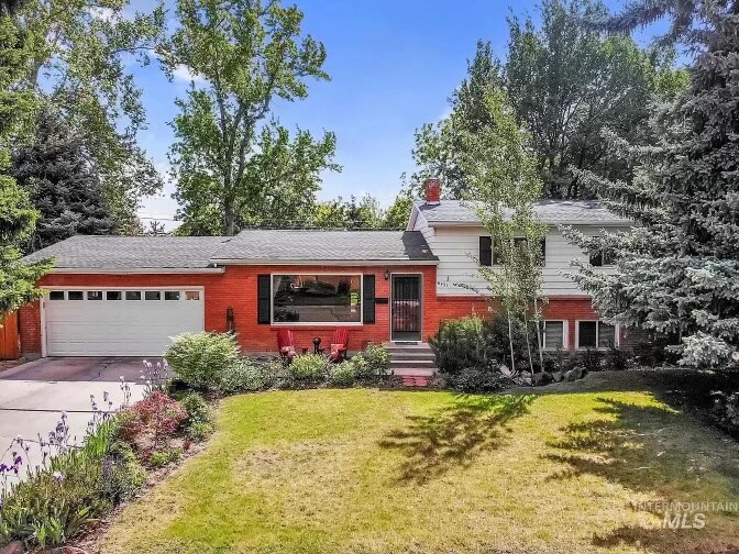 6431 Robertson Dr, Boise, ID 83709 House Rental in Boise, ID