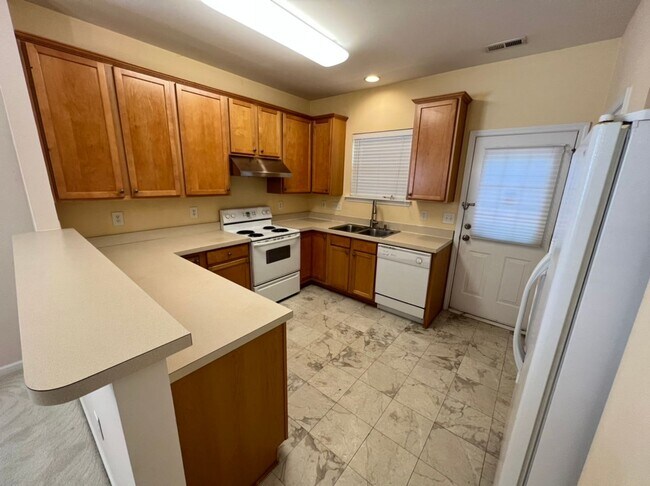 Foto del edificio - Cute Ranch Home near Southpoint and RTP