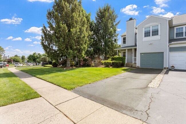 Foto del edificio - 3 Bd / 2.5 Bth Council Rock Townhome