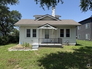 Building Photo - 915 N Hoover Rd