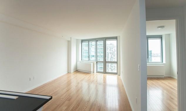 Building Photo - 1 bedroom in LONG ISLAND CITY NY 11109