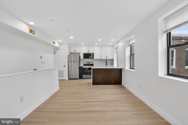 Foto del edificio - 712 N American St