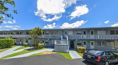 Building Photo - 751 Pine Dr