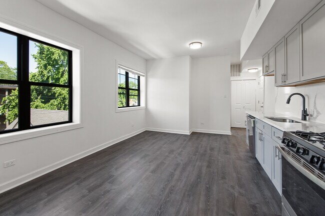 Foto del edificio - 3058 W Cortland St