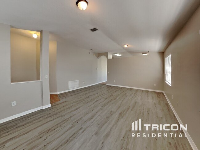 Building Photo - 2236 Roanoke Springs Drive Ruskin FL