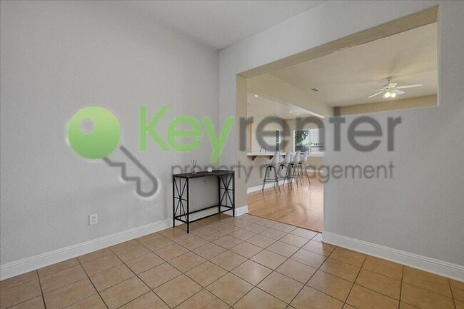 Building Photo - 9535 Setina Ln
